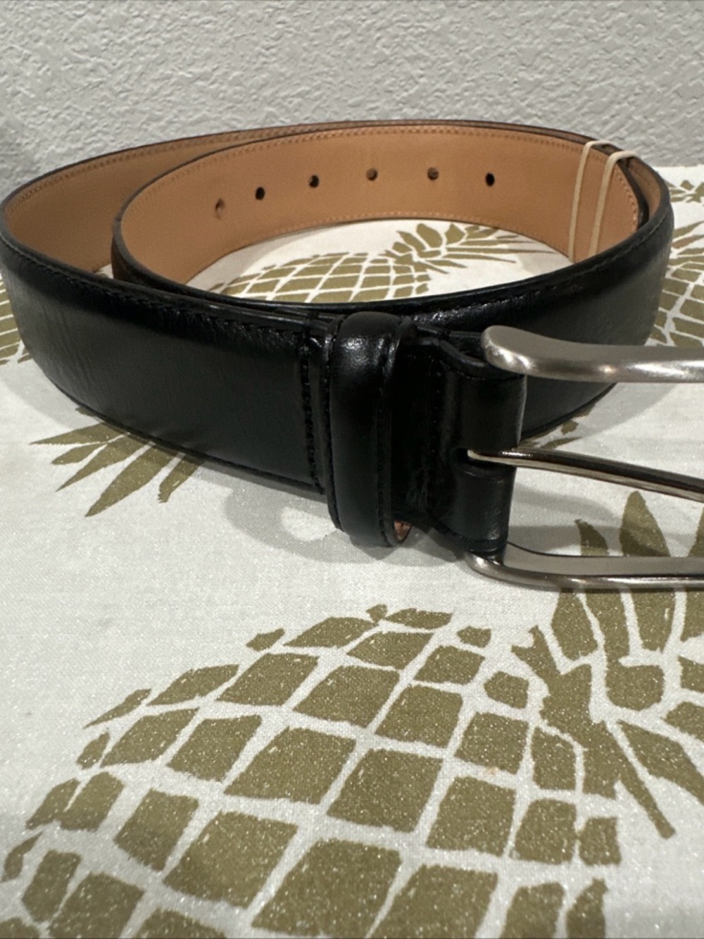 Kirkland signature Men's Black Leather Belt size 34